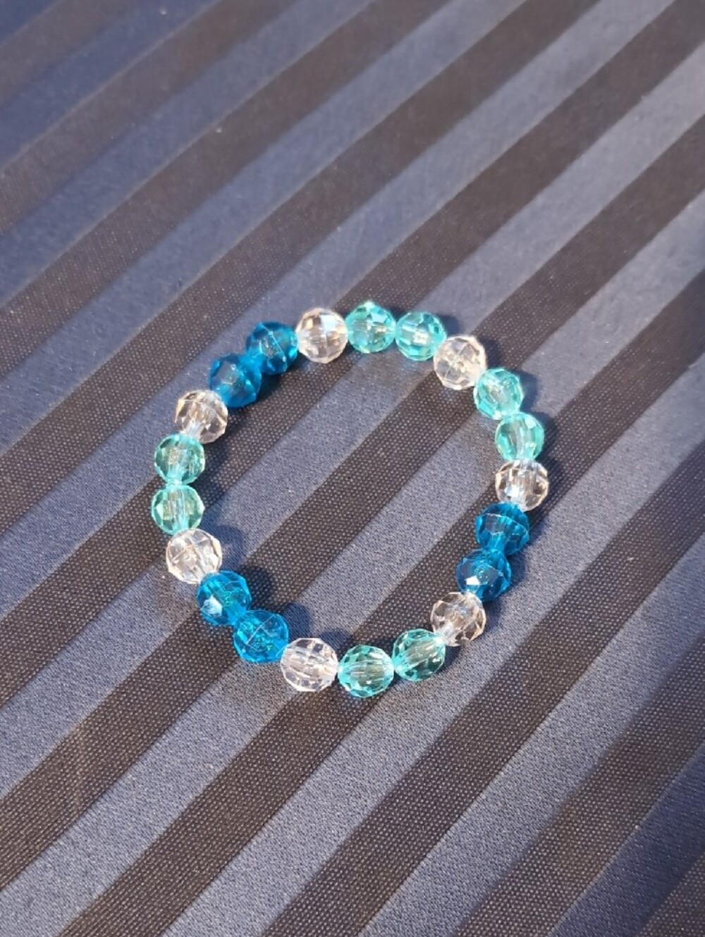 Women's Blue & Clear Beaded Stretch Bracelet